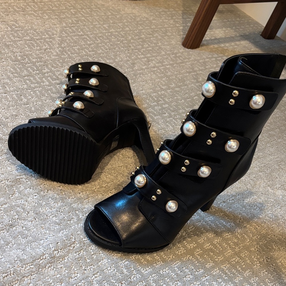 SALE! NWOT Karl Lagerfeld Brayden Pearl & Gold Stud Embellished Booties, 9 - Picture 4 of 11
